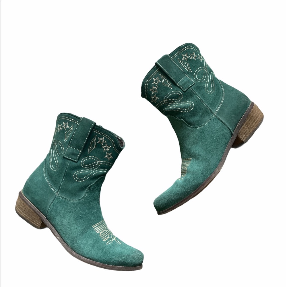 Boutique 9 teal suede short riding boots
